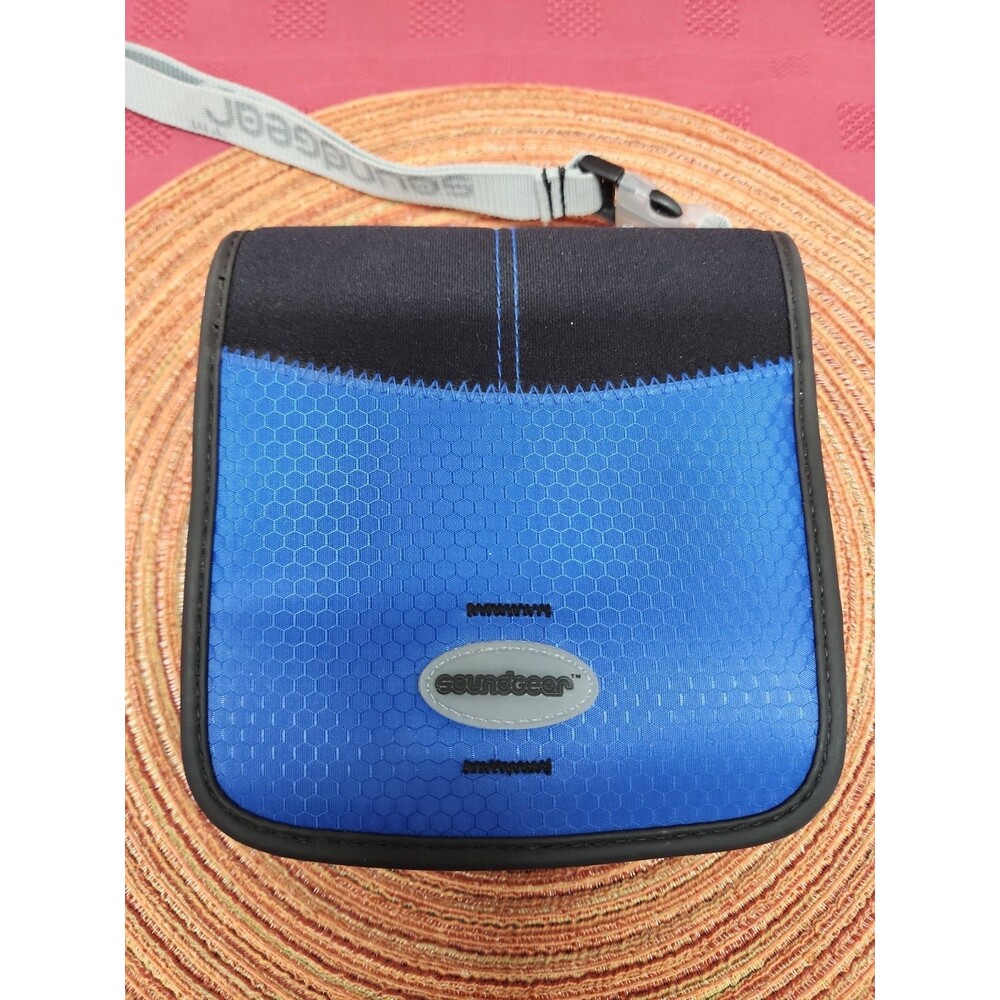 Soundgear CD Carry Case Neoprene&Nylon W Detachable Strap Holds 32 Blue/ Black